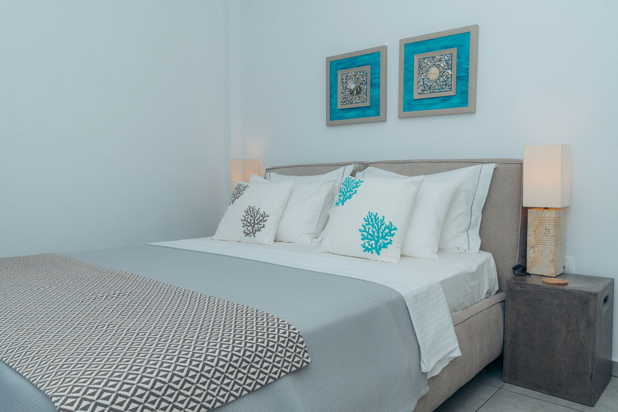 Lydia house in Sifnos - Spacious bedroom