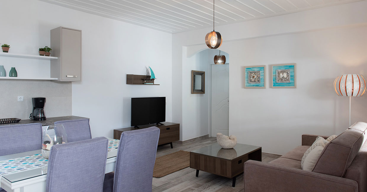 The interior of the apartment Fivos at Faros Sifnos